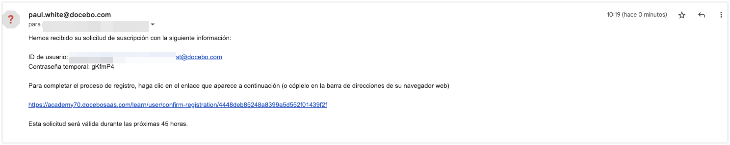 Correo electrónico de confirmación con el autorregistro moderado más contraseña temporal